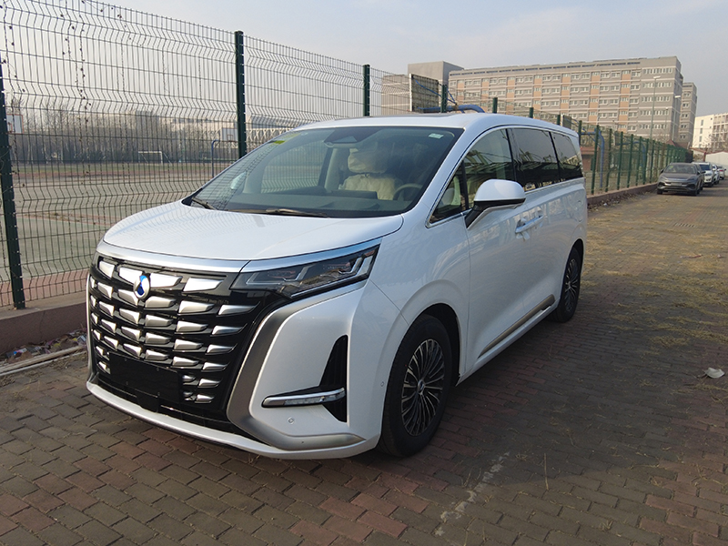 汽車轉讓登記數量持續增長 二手車市場發展勢頭將長期向好